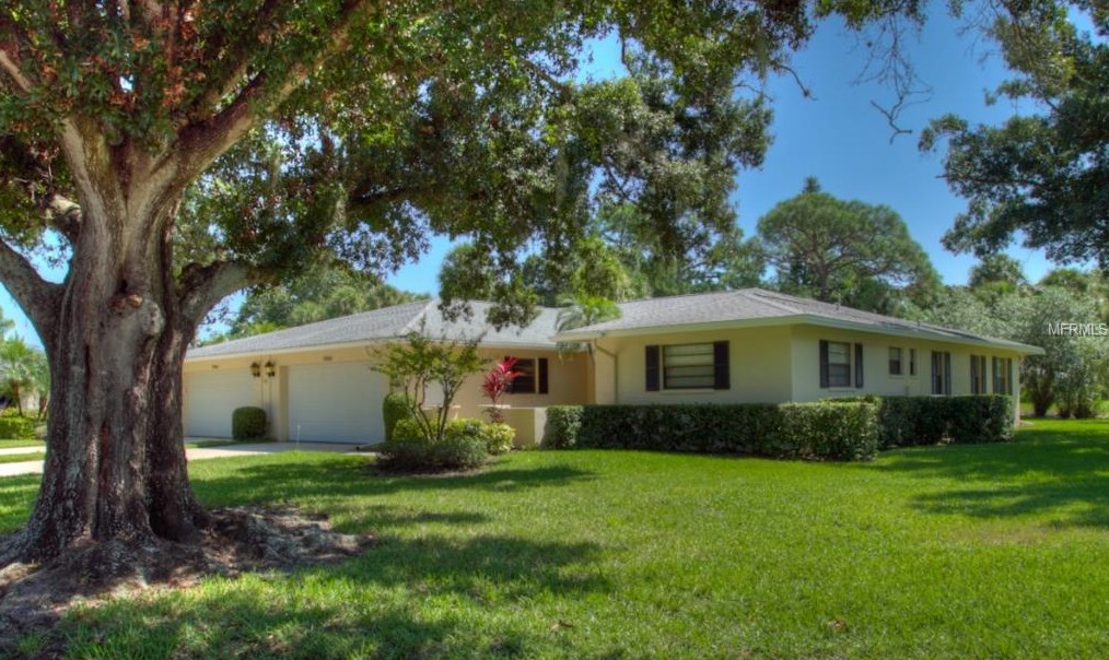 7093 Fairway Bend Ln, Sarasota, FL 34243-3624