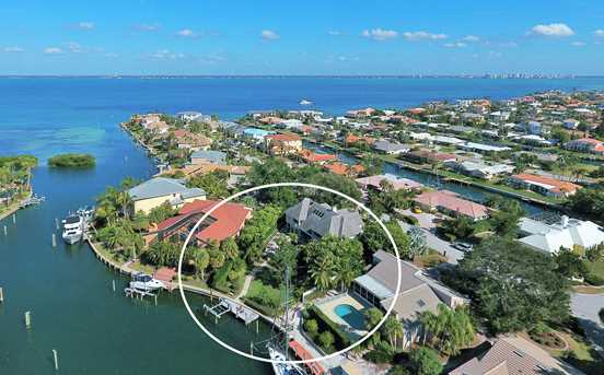 525 Putter Lane Longboat Key Fl 34228 Mls A4207471 Coldwell Banker 525 Putter Lane Photo 2