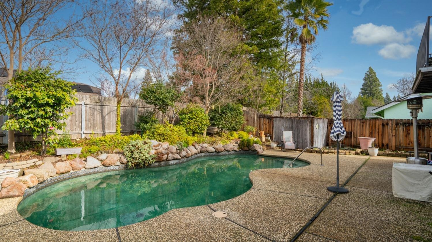 8420 Conover Dr, Citrus Heights CA  95610-0838 exterior