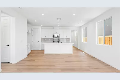 1081 Aldersgate Way, Plumas Lake, CA 95961 - Photo 14