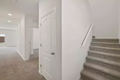 3100 Aerosmith Way, Stockton, CA 95212 - Photo 2