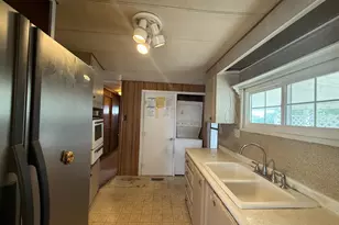 5835 Cherokee Rd, Stockton, CA 95215 - Photo 8