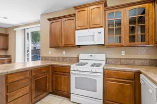 441 Picasso Cir, Sacramento, CA 95835 - Photo 16