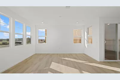 8393 Eleodoro Way, Elk Grove, CA 95757 - Photo 6
