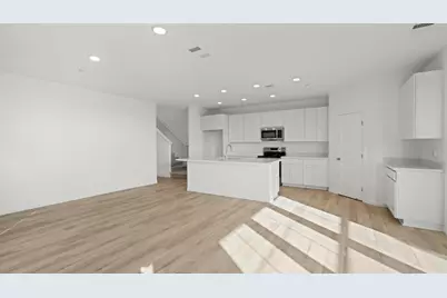 8393 Eleodoro Way, Elk Grove, CA 95757 - Photo 10