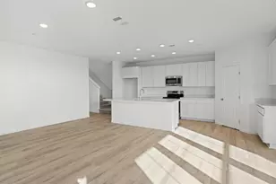 8393 Eleodoro Wy, Elk Grove, CA 95757 - Photo 10