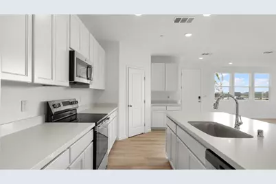 8393 Eleodoro Way, Elk Grove, CA 95757 - Photo 14