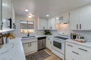 3260 38th Ave, Sacramento, CA 95824 - Photo 12