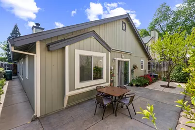 6705 Palmtree Court, Fair Oaks, CA 95628 - Photo 2