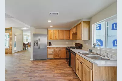 690 Young Way, Roseville, CA 95678 - Photo 10