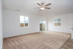 2290 Travis Ct, Newman, CA 95360 - Photo 6