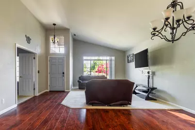 528 Millfront Avenue, Yuba City, CA 95991 - Photo 6