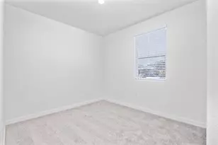 5047 E Meadowood Dr, Stockton, CA 95215 - Photo 8