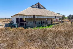 743 College City Rd, Arbuckle, CA 95912 - Photo 42