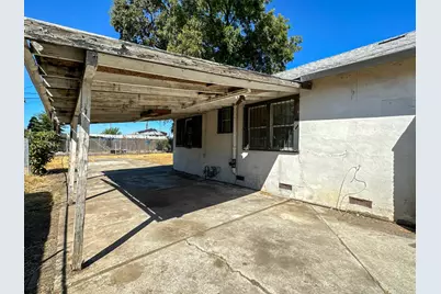2125 E Myrtle Street, Stockton, CA 95205 - Photo 28