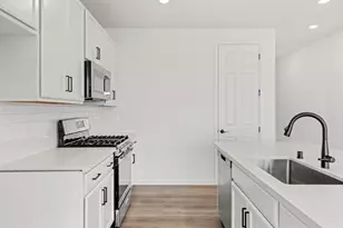 879 Osprey Dr, Lathrop, CA 95330 - Photo 12