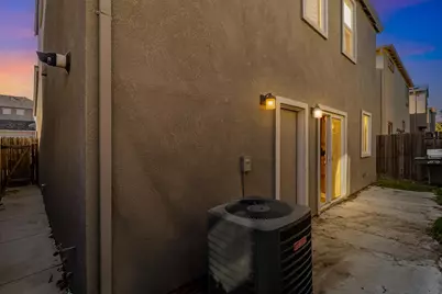 301 Maidenbrook Lane, Sacramento, CA 95823 - Photo 20