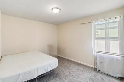 301 Maidenbrook Lane, Sacramento, CA 95823 - Photo 14