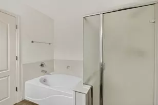 3301 N Park Dr, Sacramento, CA 95835 - Photo 12