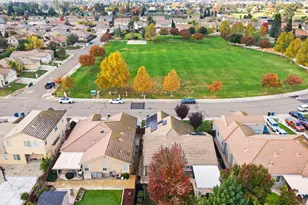 8325 Almadine Dr, Sacramento, CA 95829 - Photo 6
