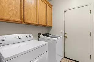 8325 Almadine Dr, Sacramento, CA 95829 - Photo 40