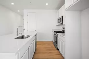 1056 Carson River Ct, Lathrop, CA 95330 - Photo 16