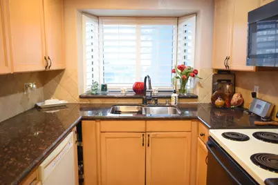 7711 Juan Way #8A, Fair Oaks, CA 95628 - Photo 4