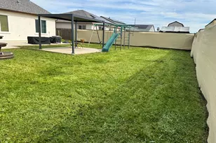 1446 Bob Hayes Dr, Olivehurst, CA 95961 - Photo 12