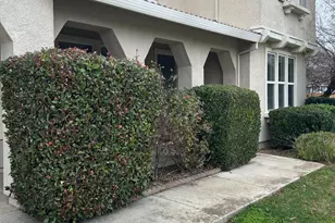 10373 Danichris Way, Elk Grove, CA 95757 - Photo 4