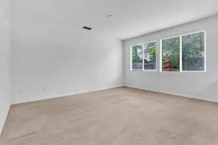 9633 Spring Breeze Ct, Elk Grove, CA 95757 - Photo 10