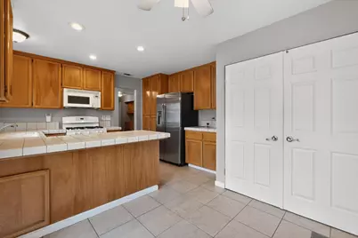 6765 Koster Way, Elk Grove, CA 95758 - Photo 14