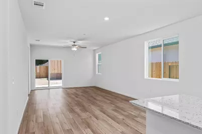 2218 Nicklaus Drive, Linda, CA 95901 - Photo 2