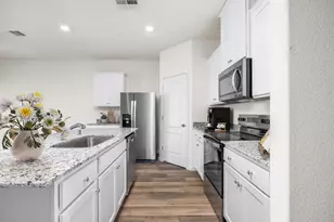 6689 Gallop Ln, Riverbank, CA 95367 - Photo 8