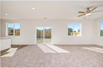 3200 Aerosmith Way, Stockton, CA 95212 - Photo 6