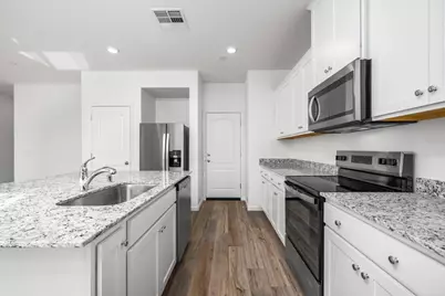 3200 Aerosmith Way, Stockton, CA 95212 - Photo 4