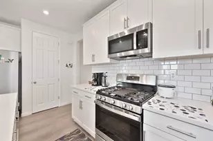 10018 Talung Dr, Stockton, CA 95219 - Photo 18