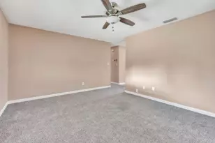 7280 Dinsmore Way, Sacramento, CA 95828 - Photo 8