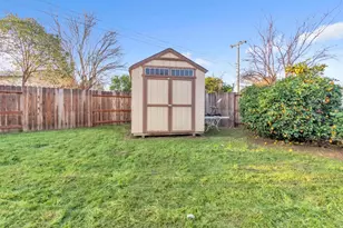 7280 Dinsmore Way, Sacramento, CA 95828 - Photo 14