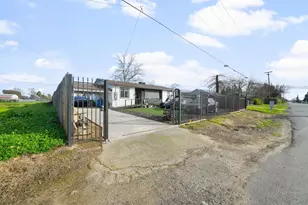 4493 Ardmore Ave, Olivehurst, CA 95961 - Photo 34