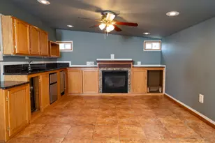 6 W Fargo St, Stockton, CA 95204 - Photo 10