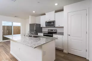 2270 Marlene Ct, Newman, CA 95360 - Photo 6