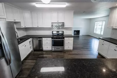 2316 W Sonoma Avenue, Stockton, CA 95204 - Photo 2