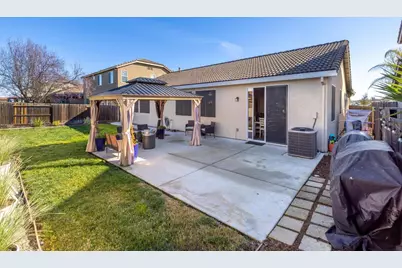 1425 Table Mountain Drive, Plumas Lake, CA 95961 - Photo 32