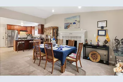 9028 Bridgewood Court, Stockton, CA 95209 - Photo 8