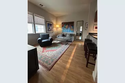 2117 S Street #207, Sacramento, CA 95816 - Photo 2