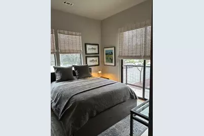 2117 S Street, Sacramento, CA 95816 - Photo 8