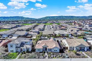 794 W Main St, Winters, CA 95694 - Photo 2