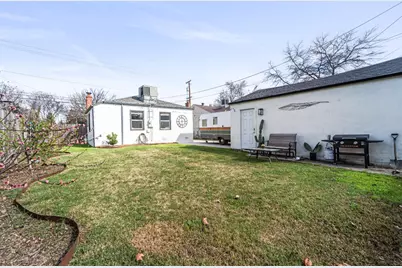 3920 12th Avenue, Sacramento, CA 95817 - Photo 38