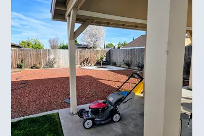 1404 Solar Avenue, Modesto, CA 95351 - Photo 24