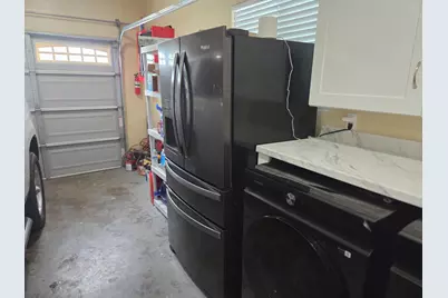 1404 Solar Avenue, Modesto, CA 95351 - Photo 28